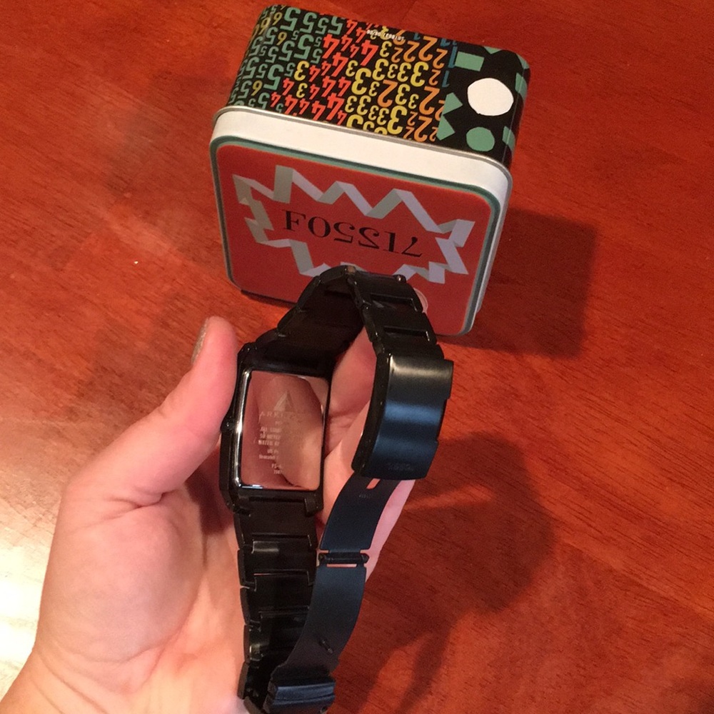 Brand new men's fossil watch in box ⌚️ - Picture 4 of 7